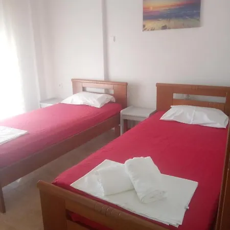 Apartamento Manolia's Summer Apartment. *