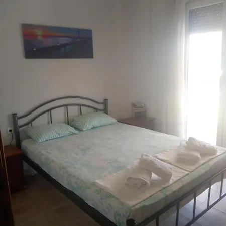 Manolia's Summer Apartment. Apartamento *